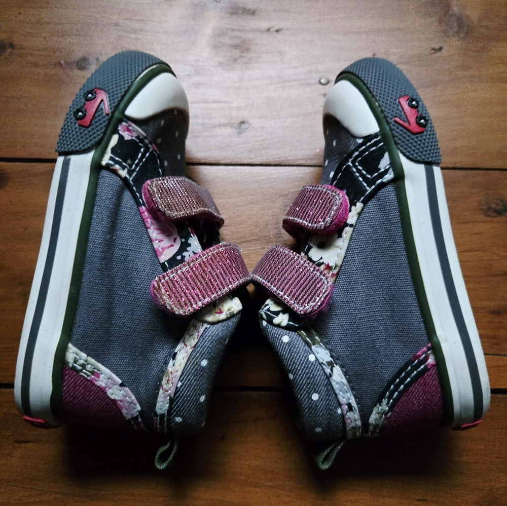 SEE KAI RUN Baby Shoes SIZE 4.5